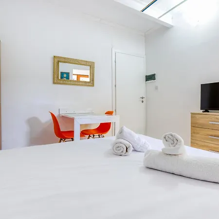 公寓 The By 360 Estates 斯利马