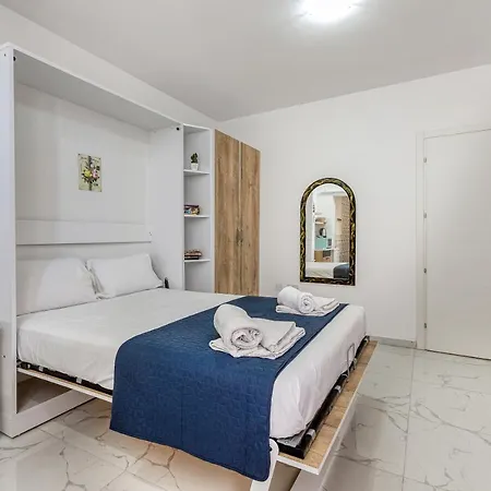 The By 360 Estates Apartament Sliema